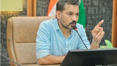 आर्थिक संसाधनों के अभाव में किसी भी बच्चे का उपचार नहीं होने दिया जाएगा प्रभावित- डीएम