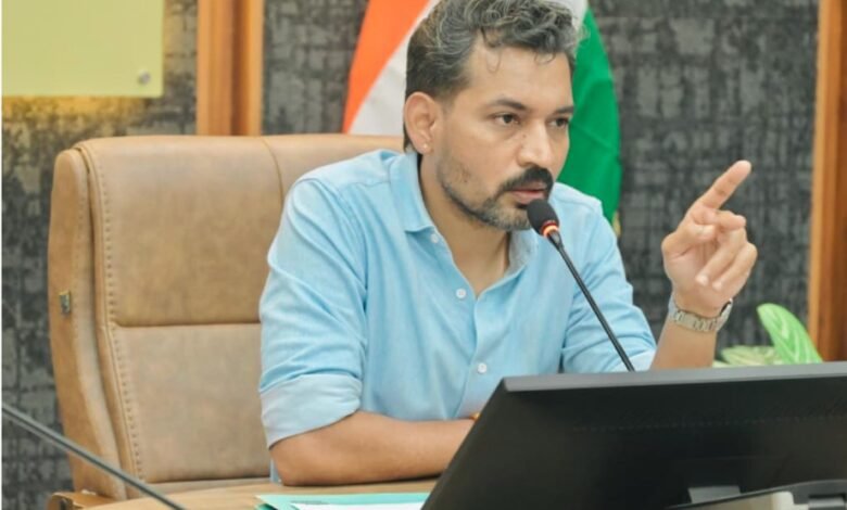 आर्थिक संसाधनों के अभाव में किसी भी बच्चे का उपचार नहीं होने दिया जाएगा प्रभावित- डीएम