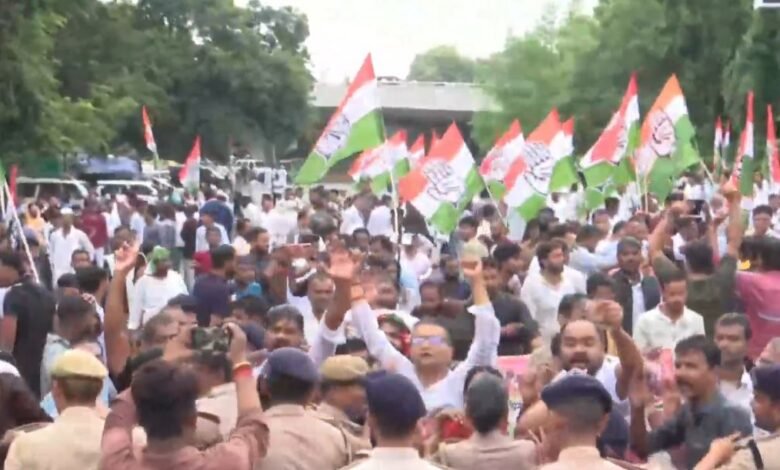 एसआईआर विवाद के बीच कांग्रेस का देशभर में प्रदर्शन, मुख्य चुनाव आयुक्त के इस्तीफे की मांग