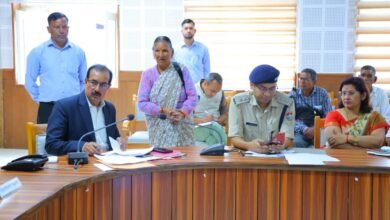 जनता दर्शन में 10 शिकायतों पर सुनवाई, अपर जिलाधिकारी ने दिए त्वरित निस्तारण के निर्देश