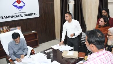 मंडलायुक्त दीपक रावत ने तहसील कार्यालय रामनगर का किया निरीक्षण