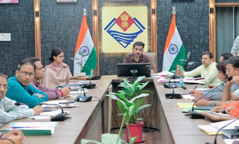निर्माण कार्यों में किसी भी स्तर पर गुणवत्ता से समझौता बर्दाश्त नहीं किया जाएगा- जिलाधिकारी
