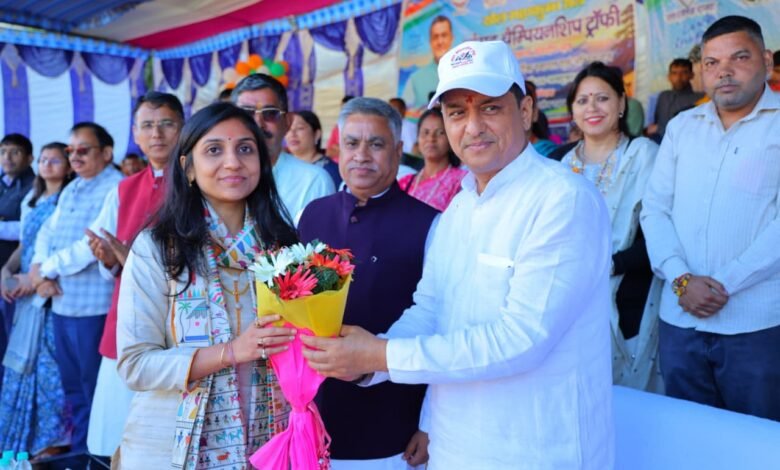 रांसी स्टेडियम में गूंजा युवा जोश, सांसद चैंपियनशिप ट्रॉफी का उत्साहपूर्ण शुभारंभ