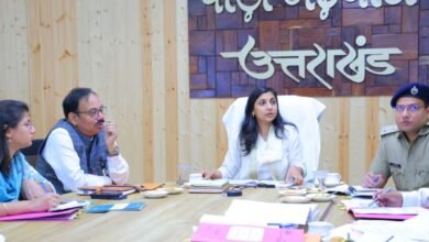 विधानसभा चुनाव-2027 की प्रारंभिक तैयारियों की समीक्षा, चिन्हित मतदान केंद्रों पर आश्वस्त सुविधाएं सुनिश्चित करने को कहा