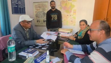अपर निदेशक ने किया श्रीनगर पशु चिकित्सालय का आकस्मिक निरीक्षण, टीकाकरण एवं विभागीय लक्ष्यों को समय पर पूरा करने के निर्देश