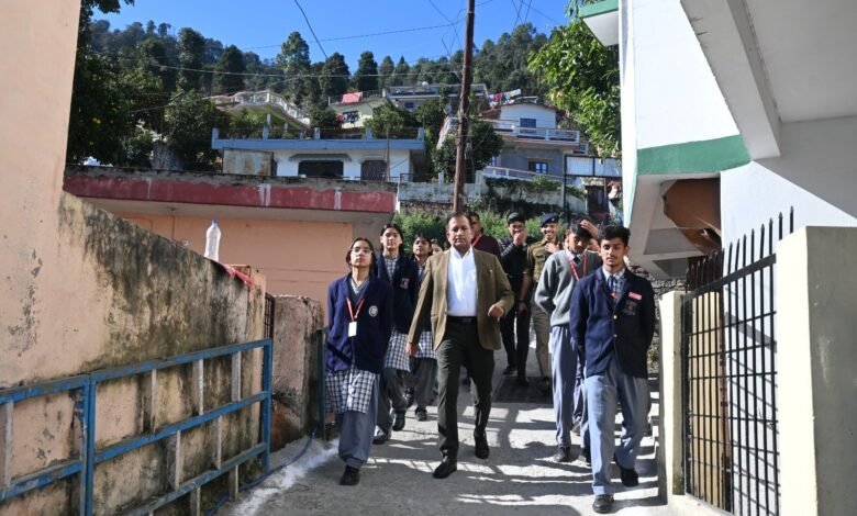 बच्चों को सुरक्षित बचपन और अधिकारों के प्रति किया जागरूक