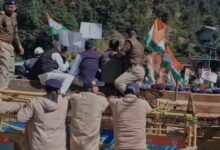 भराड़ीसैंण में विधानसभा सत्र के पहले दिन हंगामा, कांग्रेस-उक्रांद का प्रदर्शन, पुलिस से भिड़े कार्यकर्ता