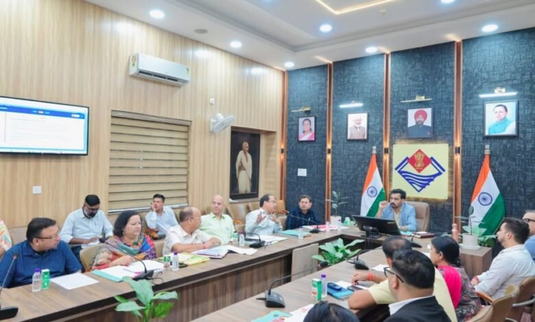 देहरादून में कम लिंगानुपात वाले क्षेत्रों पर रहेगी विशेष नजर, अल्ट्रासाउंड केंद्रों की होगी सघन निगरानी