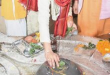 कैबिनेट मंत्री रेखा आर्या ने दुर्गाष्टमी पर मां भगवती और महादेव की कि पूजा-अर्चना,प्रदेश एवं देश की सुख-समृद्धि की कामना की