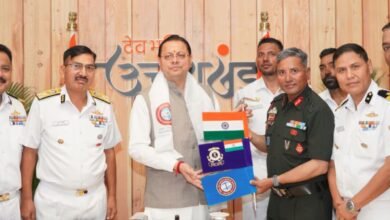 माउंट मुकुट ईस्ट फतह कर लौटा भारतीय तटरक्षक बल का दल, मुख्यमंत्री ने दी बधाई
