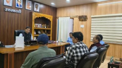 प्रशिक्षण तक सीमित नहीं, युवाओं को रोजगार से जोड़ें अधिकारी: डीएम