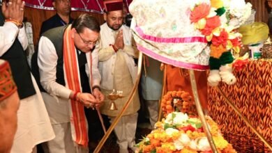 सीएम धामी ने उत्तरकाशी के काशी विश्वनाथ मंदिर में की पूजा-अर्चना