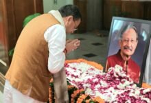 सीएम धामी ने विधानसभा में पूर्व मुख्यमंत्री स्वर्गीय मेजर जनरल भुवन चन्द्र खण्डूड़ी को दी भावभीनी श्रद्धांजलि