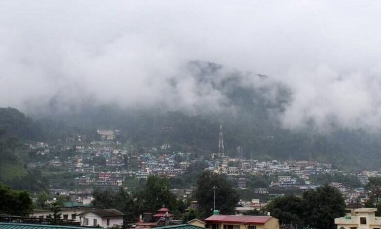 उत्तराखंड में फिर बदलेगा मौसम, पहाड़ों में बारिश और ऊंचाई वाले इलाकों में बर्फबारी के आसार